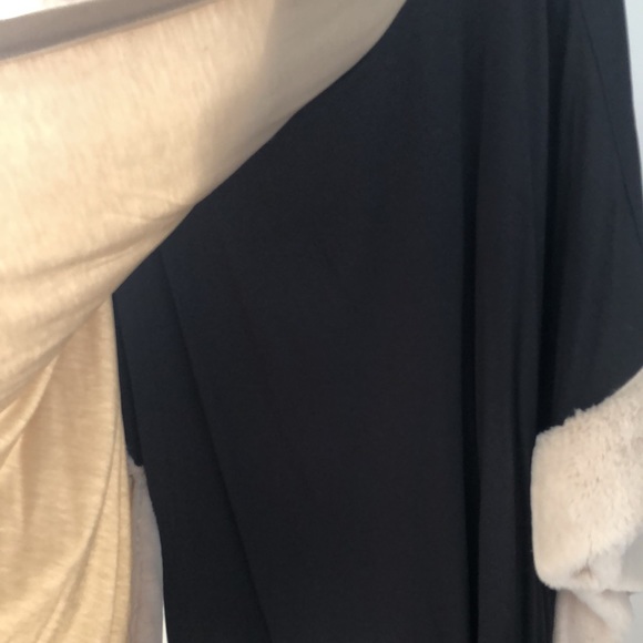 Joseph Ribkoff Poncho - Picture 5 of 14